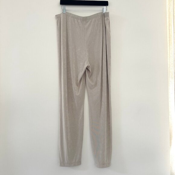 NEW Chicos Travelers No Tummy Pants Size 3R (XL) Pull On Stretch Taupe Slinky - Picture 2 of 7